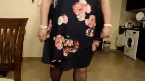 Snapshot of suzannebanci chatting on 2, 12, 2024 My name is Sissy or more fully Suzanna Aprilia Maria Mariquita Catarina Chinita Banci. Soy una puta - que chimba ladybug online show from 2, 12, 2024