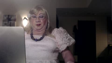 Snapshot of suzannebanci chatting on 14, 2, 2025 My name is Sissy or more fully Suzanna Aprilia Maria Mariquita Catarina Chinita Banci. Soy una puta - que chimba ladybug online show from 14, 2, 2025