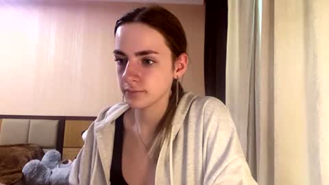 Emila online show from 29, 6, 2026