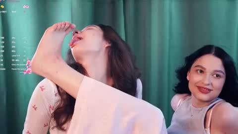 Snapshot of suziegoglia chatting on 5, 2, 2026 Kristanna online show from 5, 2, 2026