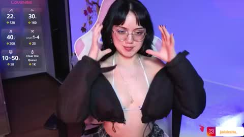 Snapshot of suzumi_ chatting on 5, 1, 2025 Jadde  online show from 5, 1, 2025