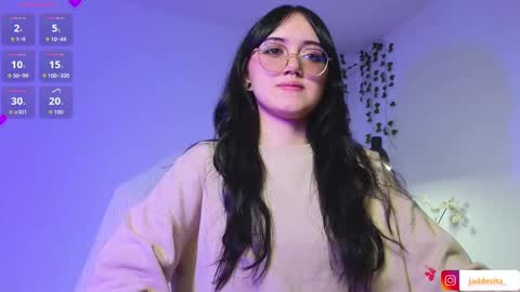 Snapshot of suzumi_ chatting on 10, 9, 2025 Jadde  online show from 10, 9, 2025