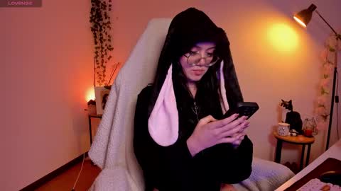 Snapshot of suzumi_ chatting on 29, 10, 2025 Jadde  online show from 29, 10, 2025