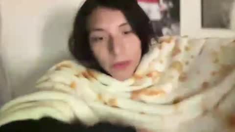 Snapshot of suzyishellawet chatting on 21, 10, 2025 Suzy online show from 21, 10, 2025