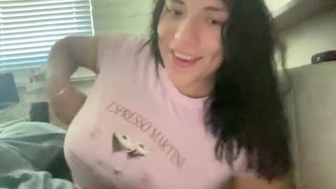 Snapshot of suzyishellawet chatting on 28, 6, 2026 Suzy online show from 28, 6, 2026