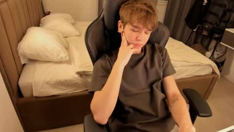 Nate 3 online show from 25, 2, 2025