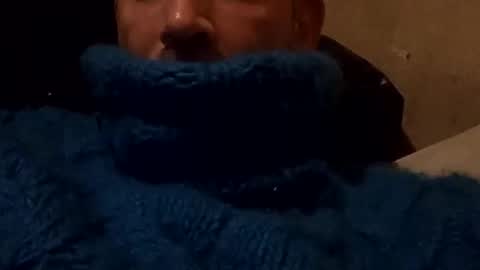 sweaterboy666 online show from 17, 12, 2025