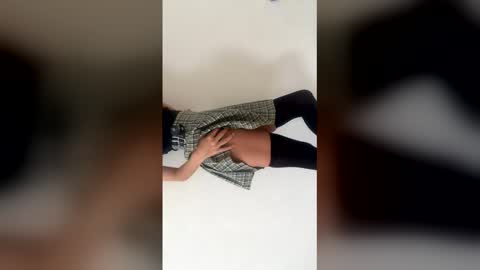 sweatypaee online show from 21, 4, 2026