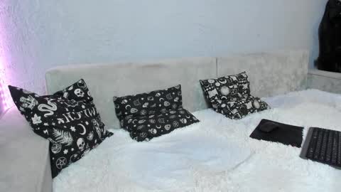 Luna Ootsutsuki online show from 31, 1, 2025