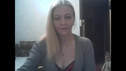Snapshot of sweet4blonde609 chatting on 7, 12, 2024 sweet4blonde609 online show from 7, 12, 2024