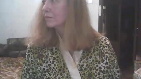 sweet4blonde609 online show from 4, 8, 2026