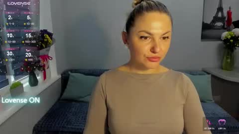 Snapshot of sweet___margaret chatting on 10, 11, 2025 Margaret online show from 10, 11, 2025