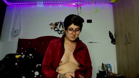 Snapshot of sweet__suck69bitch chatting on 7, 1, 2025 sweet__suck69bitch online show from 7, 1, 2025