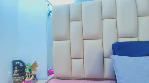 Amye  online show from 4, 2, 2026