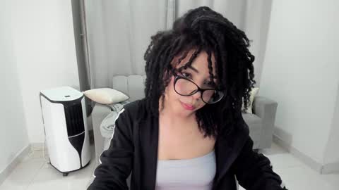 Snapshot of sweet_anie_04 chatting on 5, 2, 2025 Anie online show from 5, 2, 2025