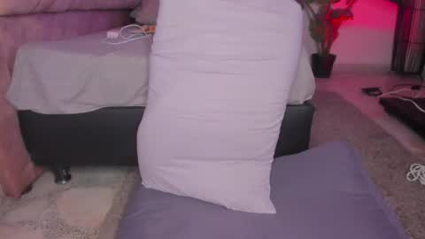 Snapshot of sweet_booty1 chatting on 17, 4, 2026 Chelsy online show from 17, 4, 2026