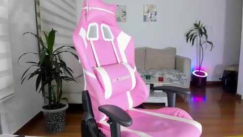 sweet_brunette88 online show from 7, 12, 2024