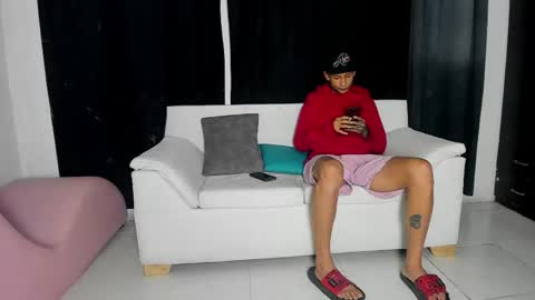 x Angelica Daniels - mod  Tio willy online show from 5, 4, 2026