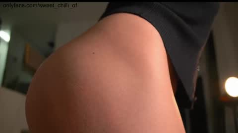 Snapshot of sweet_chilli_ chatting on 9, 9, 2025 Bruna - Live on December - My wishlist online show from 9, 9, 2025