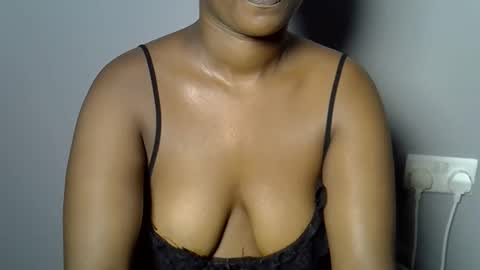 sweet_ebony001 online show from 26, 3, 2026