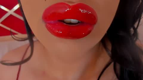 sweet_eliizabeth online show from 13, 7, 2026