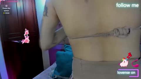  emmili  online show from 4, 2, 2026