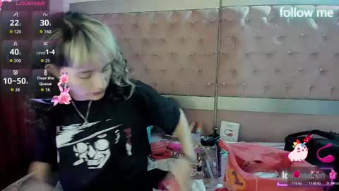  emmili  online show from 5, 3, 2026