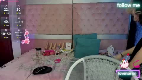  emmili  online show from 30, 4, 2026