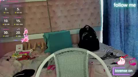 Snapshot of sweet_emmili chatting on 11, 5, 2026 emmili online show from 11, 5, 2026