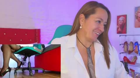 Snapshot of sweet_evans___ chatting on 7, 10, 2025 Sweet Evans online show from 7, 10, 2025