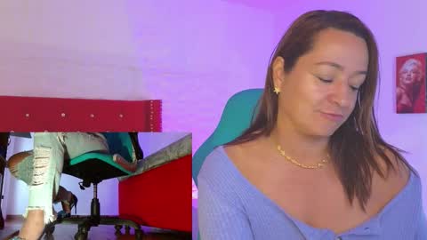 Snapshot of sweet_evans___ chatting on 9, 10, 2025 Sweet Evans online show from 9, 10, 2025