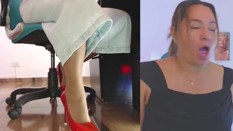 Snapshot of sweet_evans___ chatting on 6, 2, 2026 Sweet Evans online show from 6, 2, 2026