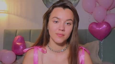 Snapshot of sweet_haeven chatting on 10, 7, 2026 Im Mia.LOVELY PATTERNS 100 120 160 200 my toy buzzes from 2 tip online show from 10, 7, 2026