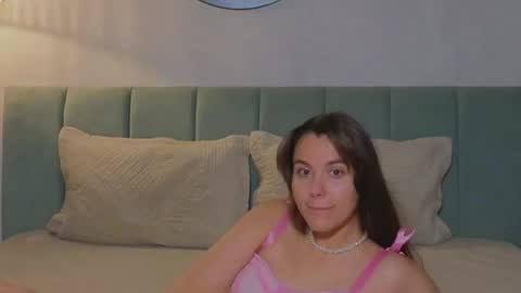 Snapshot of sweet_haeven chatting on 18, 7, 2026 Im Mia.LOVELY PATTERNS 100 120 160 200 my toy buzzes from 2 tip online show from 18, 7, 2026