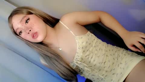 Snapshot of sweet_honeylove chatting on 29, 6, 2026 Anisha online show from 29, 6, 2026