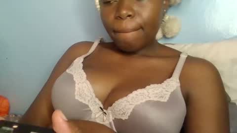 Snapshot of sweet_jamiie chatting on 7, 10, 2025 jay online show from 7, 10, 2025