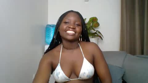 Snapshot of sweet_jenica chatting on 18, 5, 2026 ESTHER NEEMA online show from 18, 5, 2026