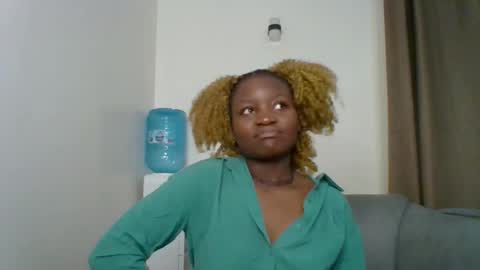 Snapshot of sweet_jenica chatting on 9, 6, 2026 ESTHER NEEMA online show from 9, 6, 2026