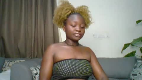 Snapshot of sweet_jenica chatting on 22, 6, 2026 ESTHER NEEMA online show from 22, 6, 2026