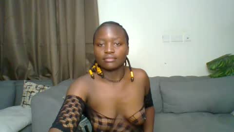 Snapshot of sweet_jenica chatting on 25, 7, 2026 ESTHER NEEMA online show from 25, 7, 2026