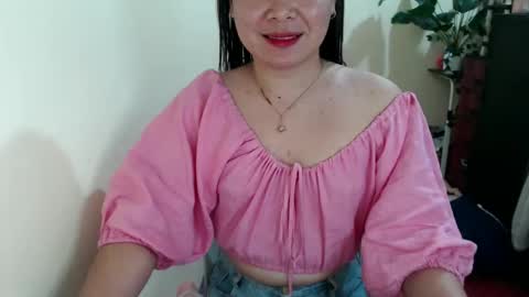 Snapshot of sweet_kendallxxxx chatting on 7, 3, 2025 Nicahhh online show from 7, 3, 2025
