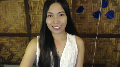 sweet_lady14 online show from 11, 4, 2026