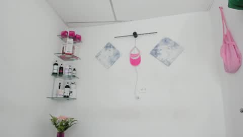 sweet_litle online show from 16, 7, 2026
