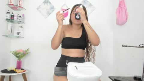 sweet_litle online show from 20, 7, 2026