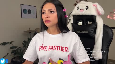 Snapshot of sweet_littleee chatting on 16, 1, 2025 free private online show from 16, 1, 2025