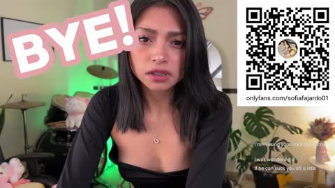 Snapshot of sweet_littleee chatting on 16, 1, 2025 free private online show from 16, 1, 2025