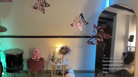 Snapshot of sweet_littleee chatting on 25, 1, 2025 free private online show from 25, 1, 2025