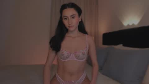 Snapshot of sweet_mara_cat chatting on 14, 12, 2025 Mor online show from 14, 12, 2025