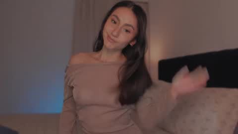 Snapshot of sweet_mara_cat chatting on 18, 12, 2025 Mor online show from 18, 12, 2025