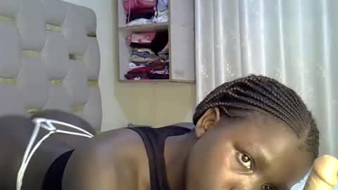 sweet_melodiyy online show from 1, 4, 2026